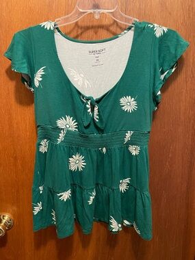 torrid Emerald Green Daisy Tie-Front Short Sleeve Tunic
